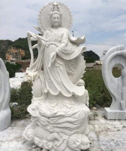 Alternative view of Mẹ quan âm