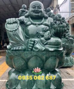 Alternative view of Tượng di lặc